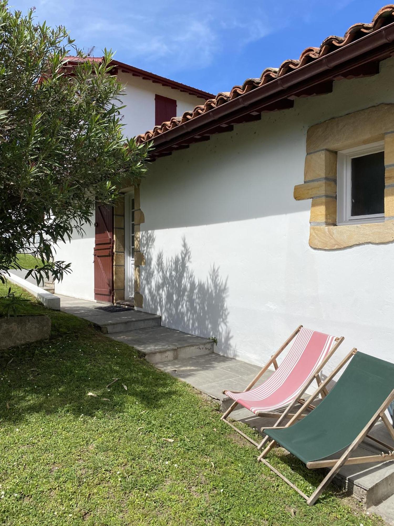 Calicho Bed & Breakfast Urrugne Bagian luar foto
