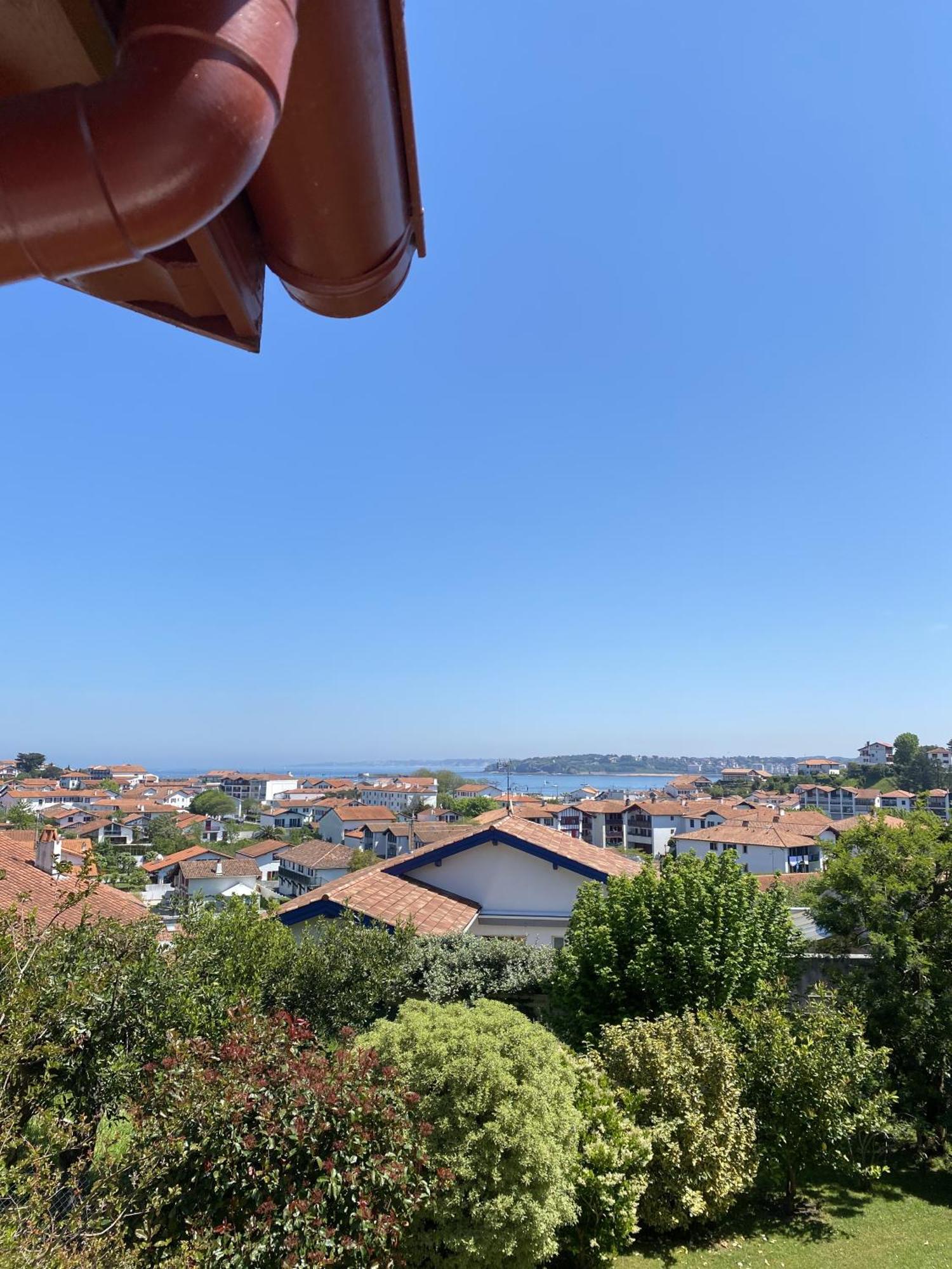 Calicho Bed & Breakfast Urrugne Bagian luar foto